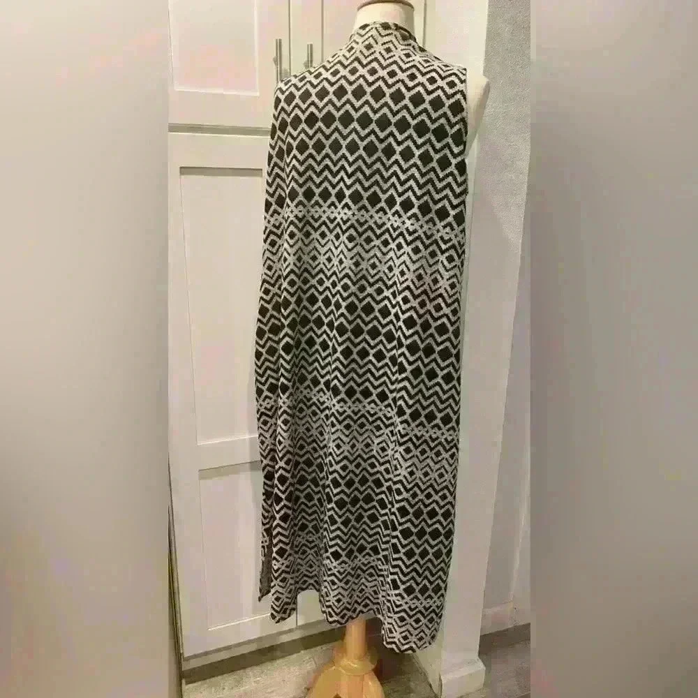 LuLaRoe women’s sleeveless